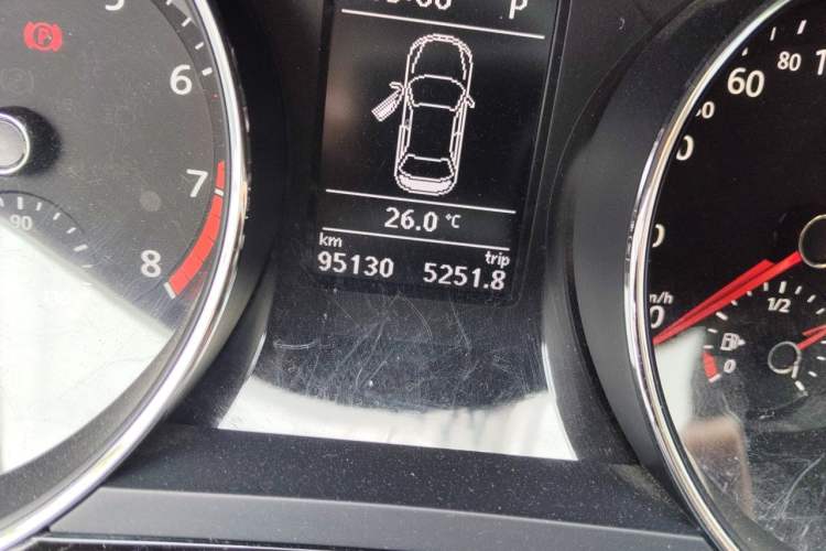 Used Volkswagen Sagitar 2018 280TSI DSG Ignite Edition Odometer Close Up
