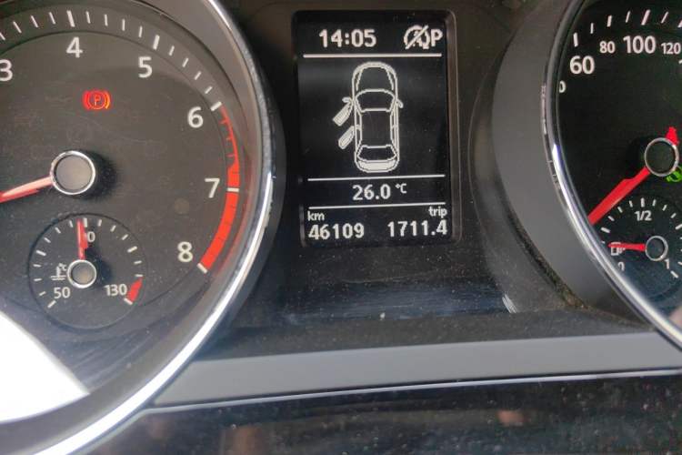 Used Volkswagen Sagitar 2018 280TSI DSG Comfort Model Odometer Close Up