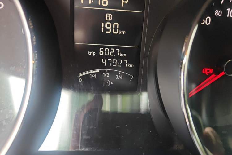 Used Volkswagen Sagitar 2018 1.6L Automatic Comfort Model Odometer Close Up