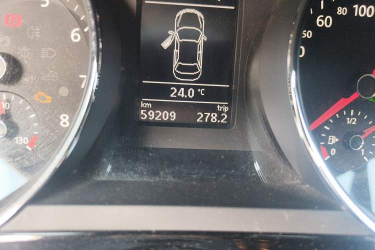 Used Volkswagen Sagitar 2018 280TSI DSG Ignite Edition Odometer Close Up