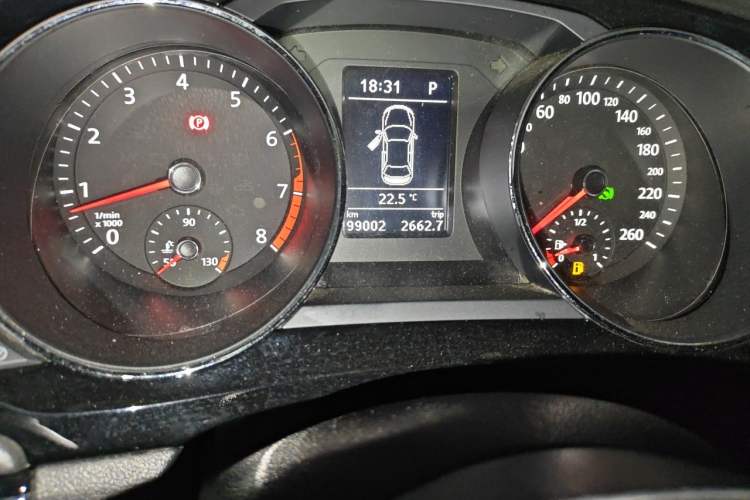 Used Volkswagen Sagitar 2018 280TSI DSG Ignite Edition Odometer Close Up