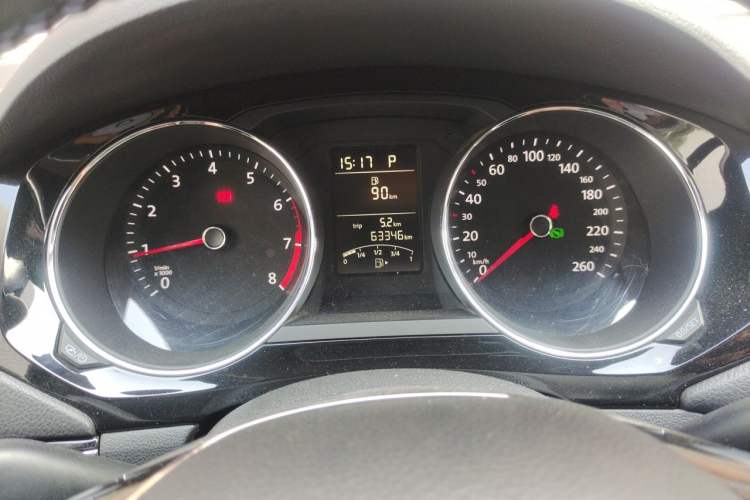 Used Volkswagen Sagitar 2018 1.6L Automatic Comfort Model Odometer Close Up