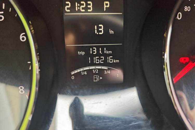 Used Volkswagen Sagitar 2018 1.6L Automatic Comfort Model Odometer Close Up