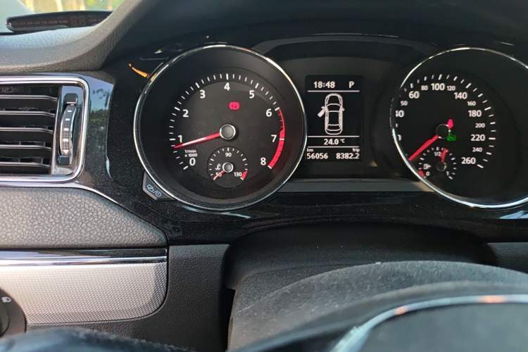 Used Volkswagen Sagitar 2018 180TSI DSG Prestige Edition Odometer Close Up