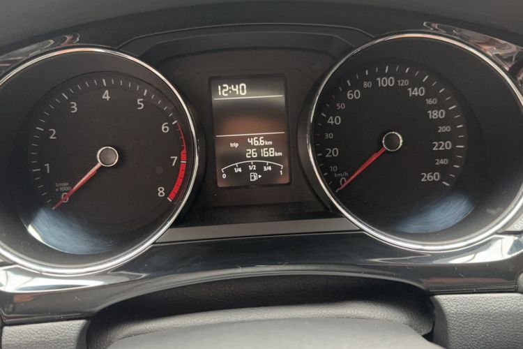 Used Volkswagen Sagitar 2018 1.6L Automatic Comfort Model Odometer Close Up