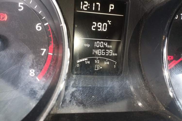 Used Volkswagen Sagitar 2018 1.6L Automatic Comfort Model Odometer Close Up