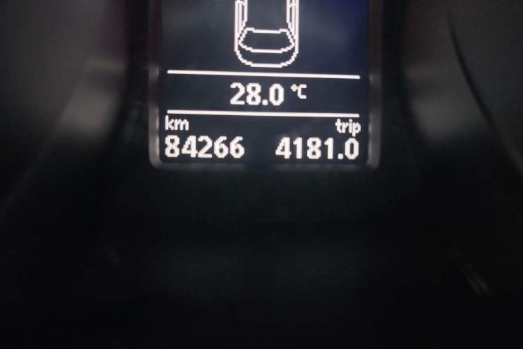 Used Volkswagen Sagitar 2018 280TSI DSG Comfort Model Odometer Close Up