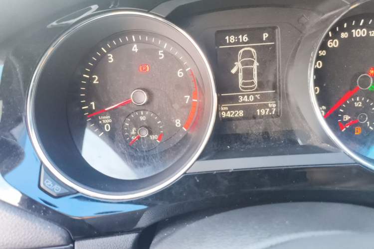 Used Volkswagen Sagitar 2018 280TSI DSG Ignite Edition Odometer Close Up