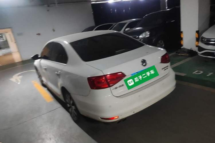 Used Volkswagen Sagitar 2018 280TSI DSG Comfort Model Rear Left 45 Deg