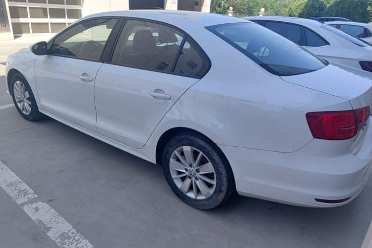 Used Volkswagen Sagitar 2018 1.6L Manual Fashion Edition Rear Left 45 Deg
