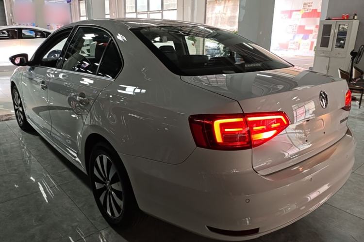 Used Volkswagen Sagitar 2018 1.6L Automatic Comfort Model Rear Left 45 Deg