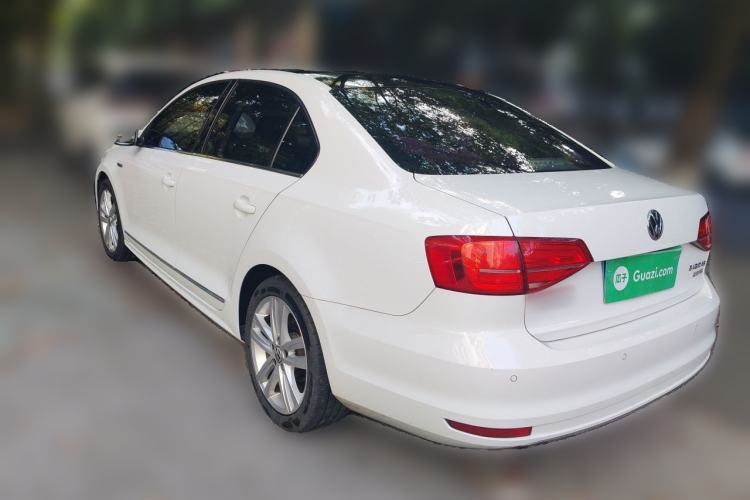 Used Volkswagen Sagitar 2018 280TSI DSG Luxury Model Rear Left 45 Deg