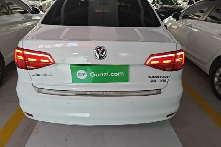 Used Volkswagen Sagitar 2018 1.6L Automatic Comfort Model Rear