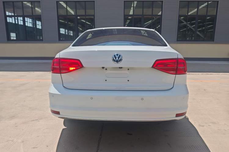 Used Volkswagen Sagitar 2018 1.6L Automatic Comfort Model Rear