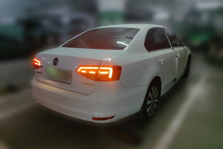Used Volkswagen Sagitar 2018 1.6L Automatic Comfort Model Rear Right 45 Deg