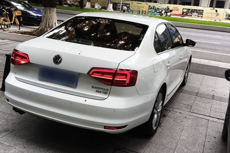Used Volkswagen Sagitar 2018 280TSI DSG Comfort Model Rear Right 45 Deg