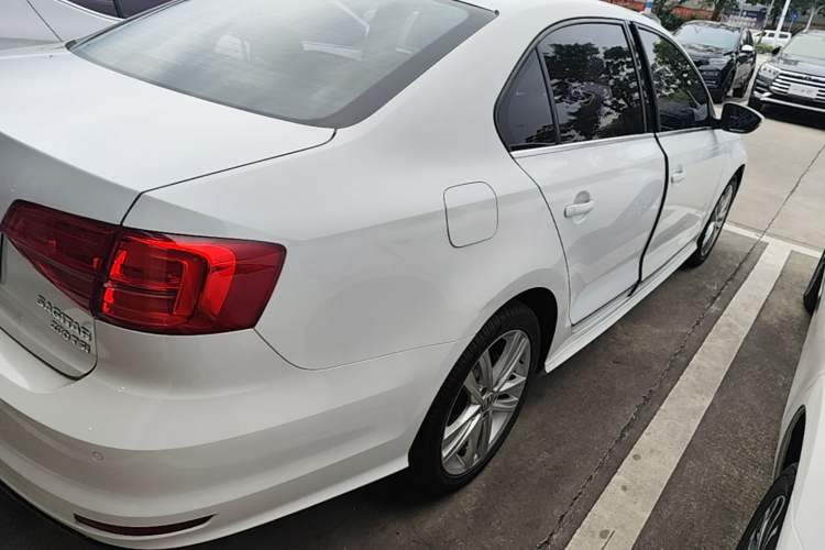 Used Volkswagen Sagitar 2018 280TSI DSG Ignite Edition Rear Right 45 Deg