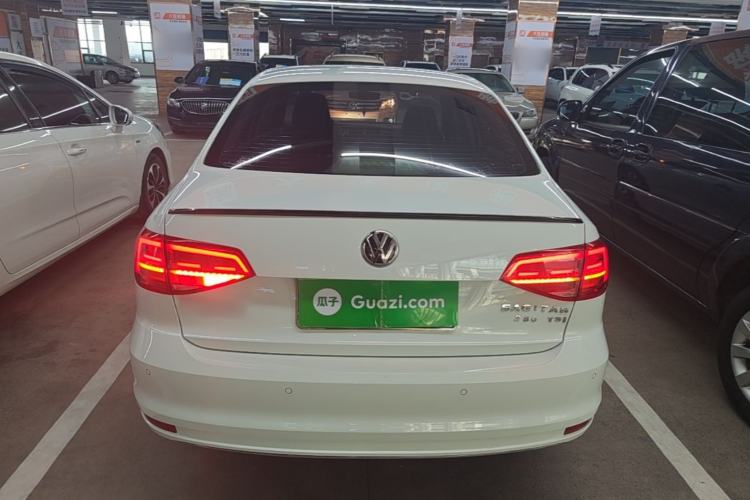 Used Volkswagen Sagitar 2018 1.6L Manual Comfort Model Rear