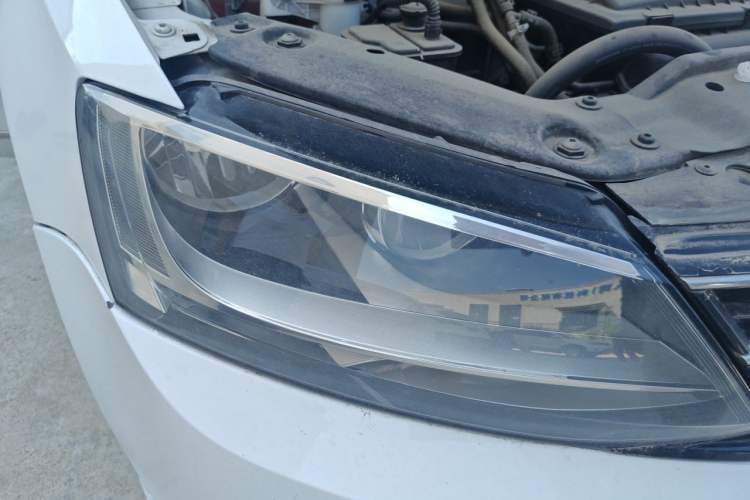 Used Volkswagen Sagitar 2018 180TSI DSG Prestige Edition Right Front Headlight
