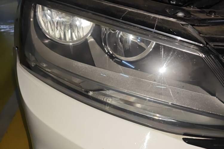 Used Volkswagen Sagitar 2018 180TSI DSG Prestige Edition Right Front Headlight
