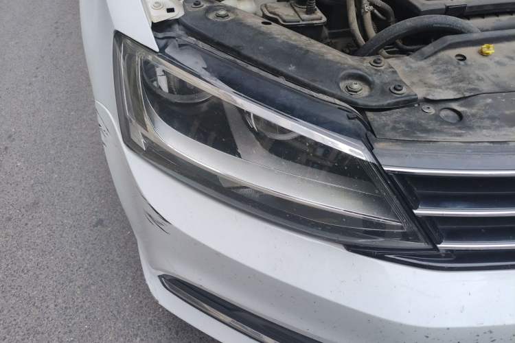Used Volkswagen Sagitar 2018 180TSI DSG Prestige Edition Right Front Headlight