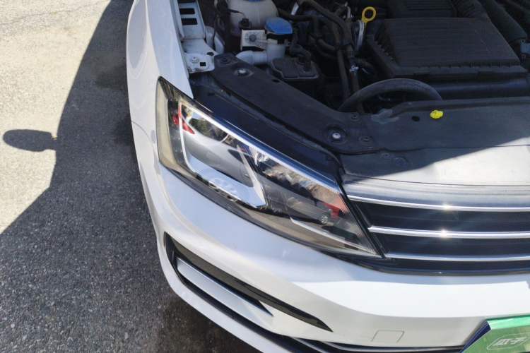 Used Volkswagen Sagitar 2018 280TSI DSG Ignite Edition Right Front Headlight