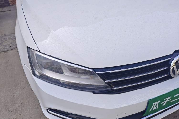 Used Volkswagen Sagitar 2018 1.6L Automatic Comfort Model Right Front Headlight