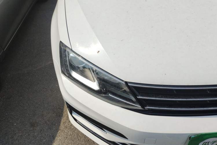 Used Volkswagen Sagitar 2018 280TSI DSG Ignite Edition Right Front Headlight