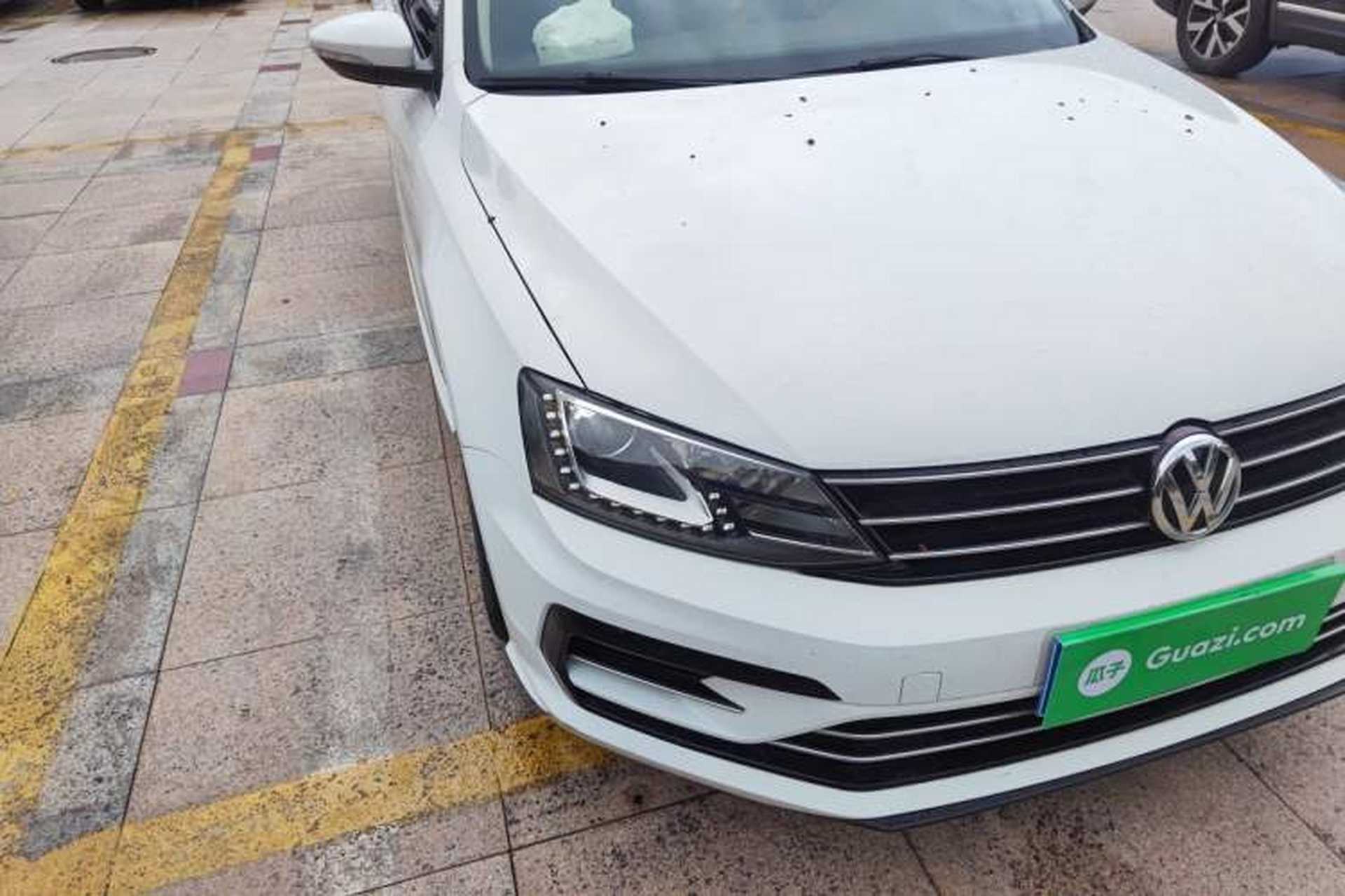 Used Volkswagen Sagitar 2018 280TSI DSG Ignite Edition Right Front Headlight