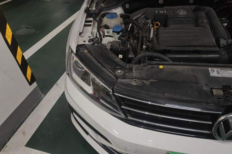 Used Volkswagen Sagitar 2018 280TSI DSG Ignite Edition Right Front Headlight