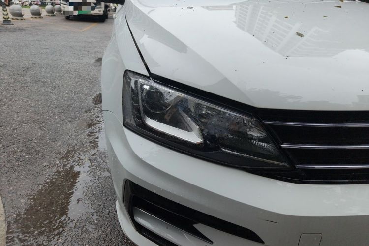 Used Volkswagen Sagitar 2018 280TSI DSG Ignite Edition Right Front Headlight