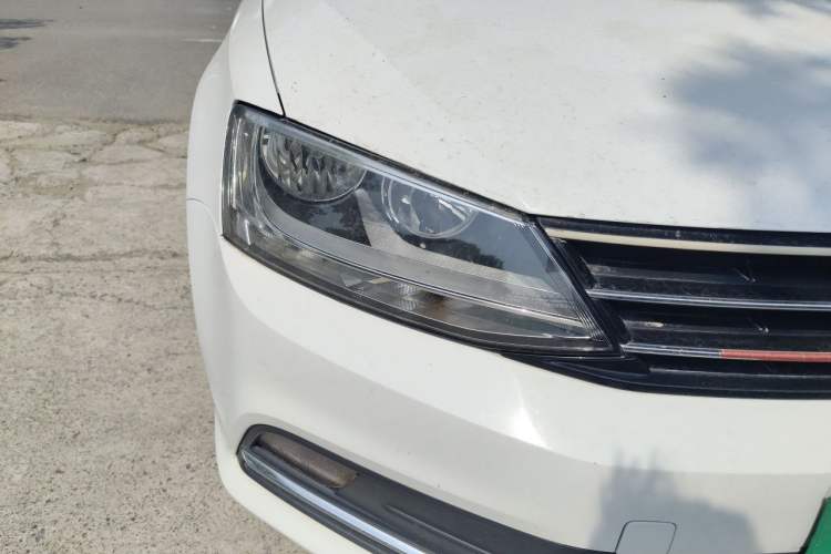 Used Volkswagen Sagitar 2018 180TSI DSG Prestige Edition Right Front Headlight