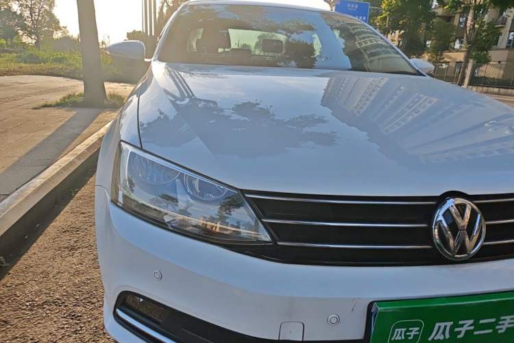 Used Volkswagen Sagitar 2018 180TSI DSG Prestige Edition Right Front Headlight