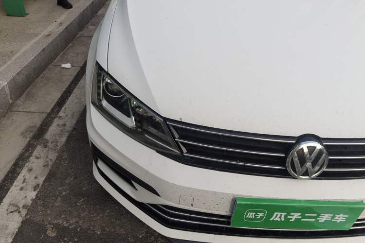 Used Volkswagen Sagitar 2018 280TSI DSG Ignite Edition Right Front Headlight