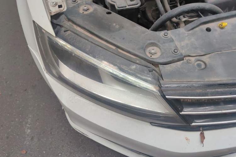 Used Volkswagen Sagitar 2018 180TSI DSG Prestige Edition Right Front Headlight