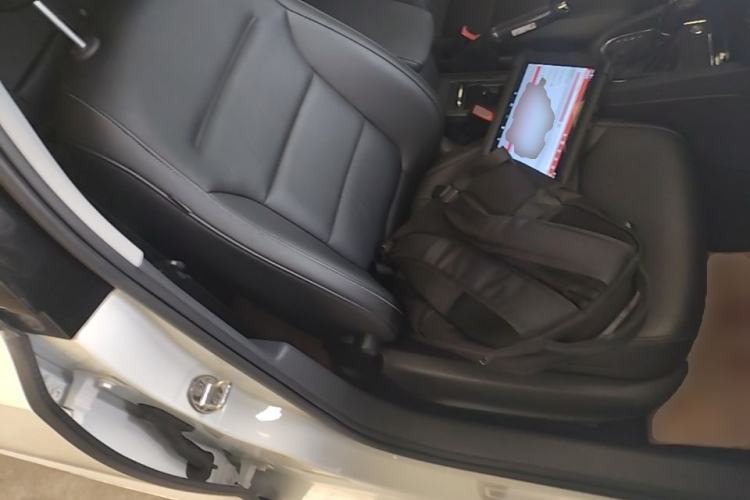Used Volkswagen Sagitar 2018 1.6L Automatic Comfort Model Right Front Seat