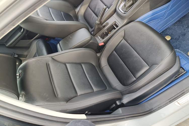 Used Volkswagen Sagitar 2018 1.6L Automatic Comfort Model Right Front Seat