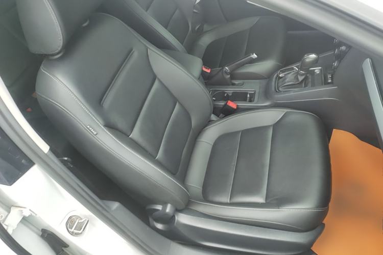 Used Volkswagen Sagitar 2018 1.6L Automatic Comfort Model Right Front Seat