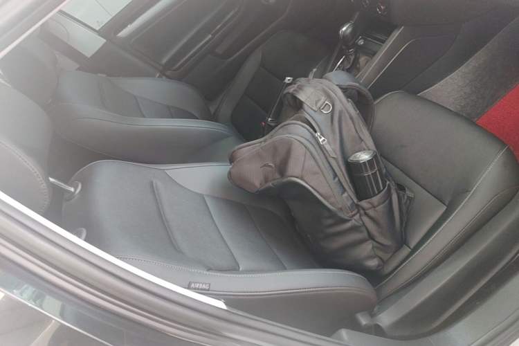 Used Volkswagen Sagitar 2018 1.6L Automatic Comfort Model Right Front Seat