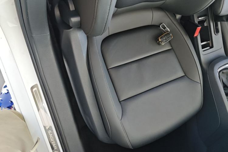 Used Volkswagen Sagitar 2018 1.6L Automatic Comfort Model Right Front Seat