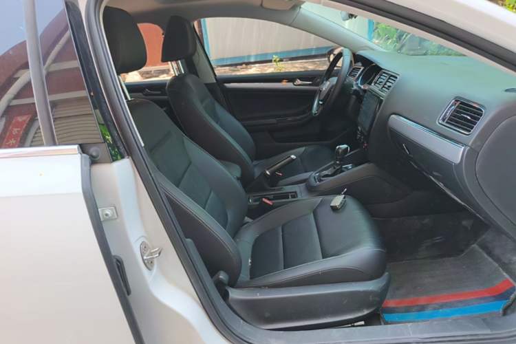 Used Volkswagen Sagitar 2018 280TSI DSG Ignite Edition Right Front Seat