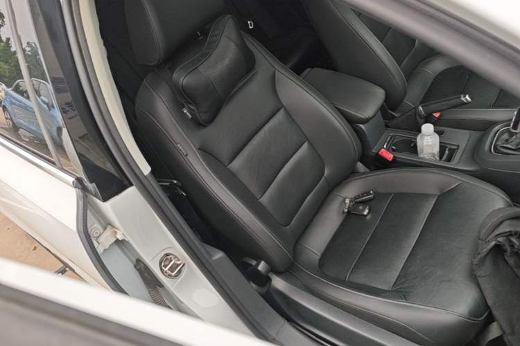 Used Volkswagen Sagitar 2018 180TSI DSG Prestige Edition Right Front Seat