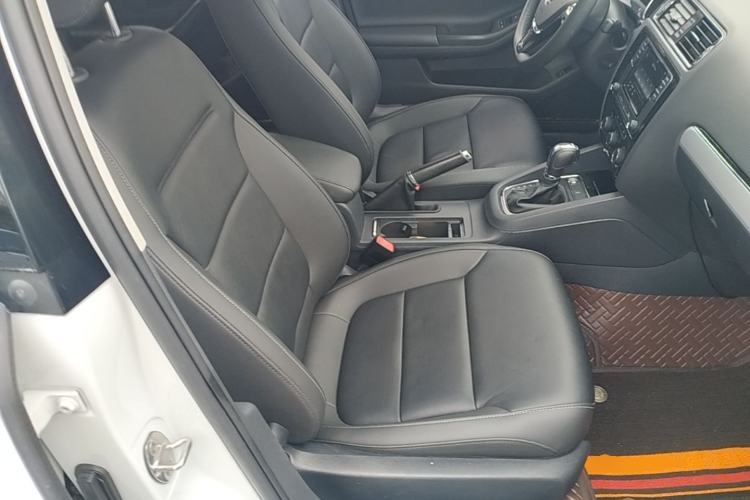 Used Volkswagen Sagitar 2018 280TSI DSG Comfort Model Right Front Seat