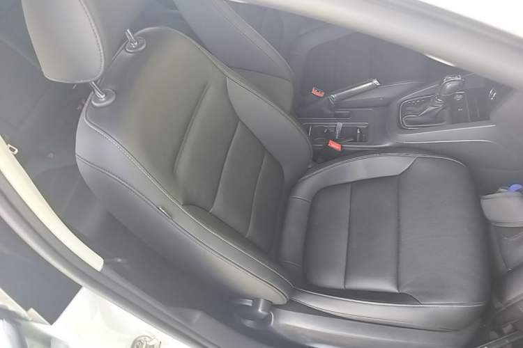Used Volkswagen Sagitar 2018 180TSI DSG Prestige Edition Right Front Seat