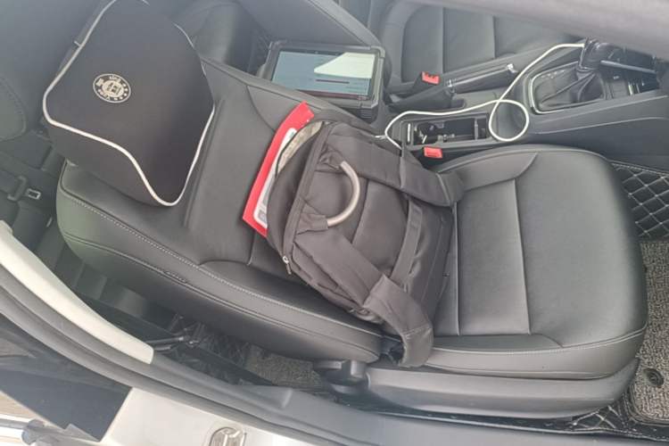 Used Volkswagen Sagitar 2018 280TSI DSG Ignite Edition Right Front Seat