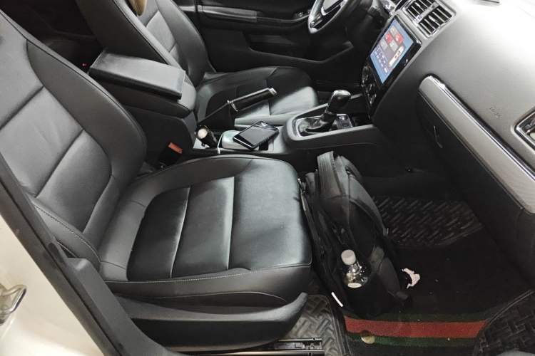 Used Volkswagen Sagitar 2018 280TSI DSG Ignite Edition Right Front Seat