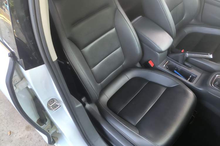 Used Volkswagen Sagitar 2018 280TSI DSG Comfort Model Right Front Seat