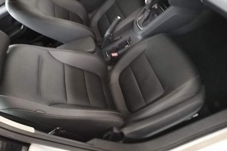 Used Volkswagen Sagitar 2018 1.6L Automatic Comfort Model Right Front Seat