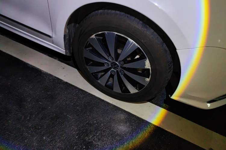 Used Volkswagen Sagitar 2018 180TSI DSG Prestige Edition Right Front Wheel Hub