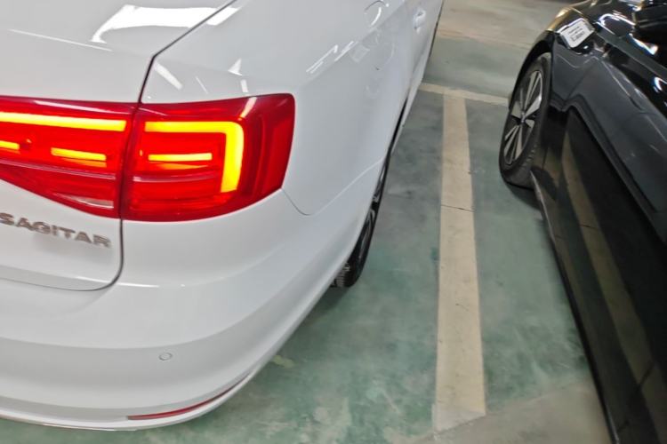 Used Volkswagen Sagitar 2018 180TSI DSG Prestige Edition Right Rear Taillight